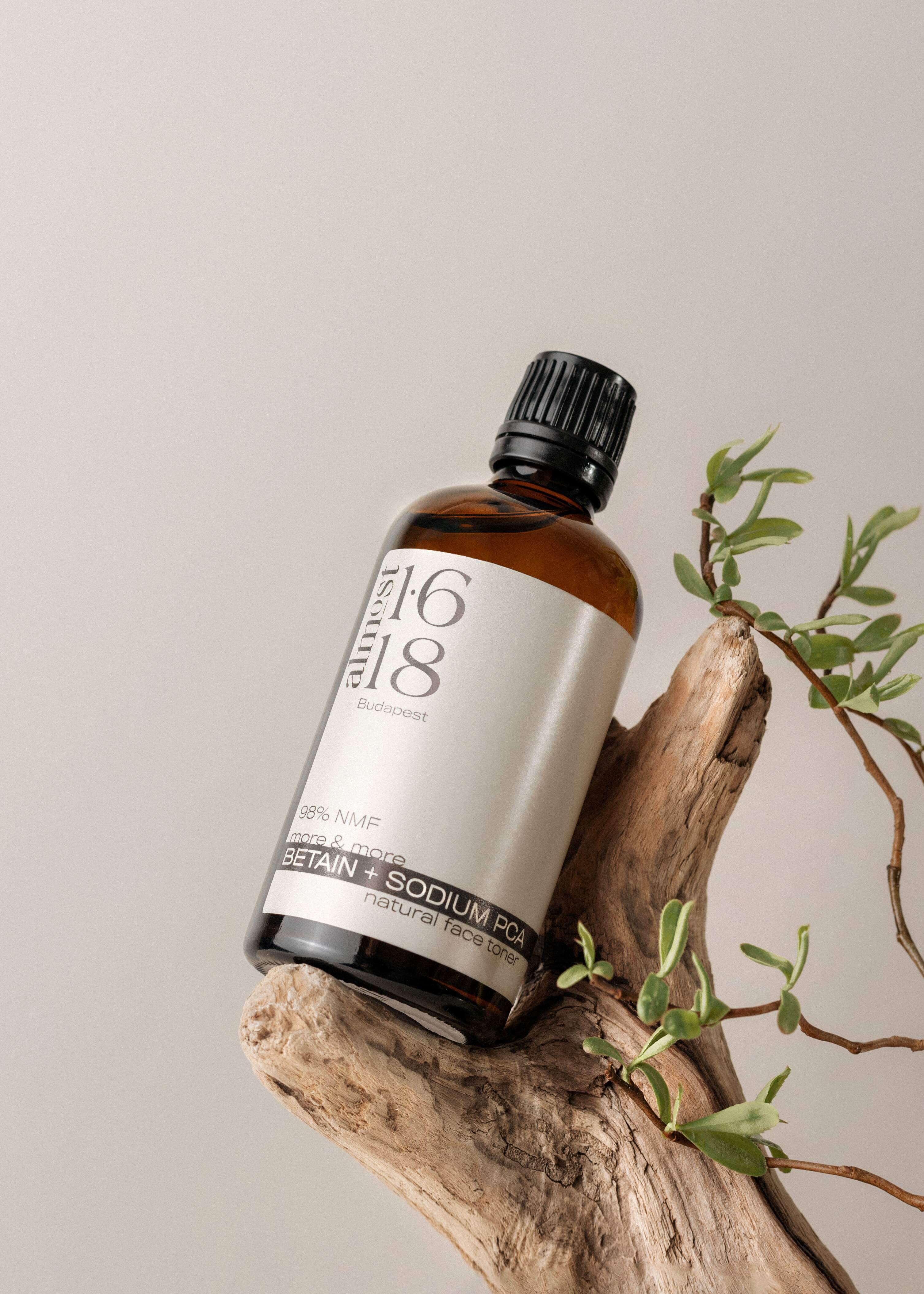 almost1618-face-toner-ph-